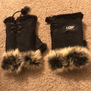 UGG hand warmers